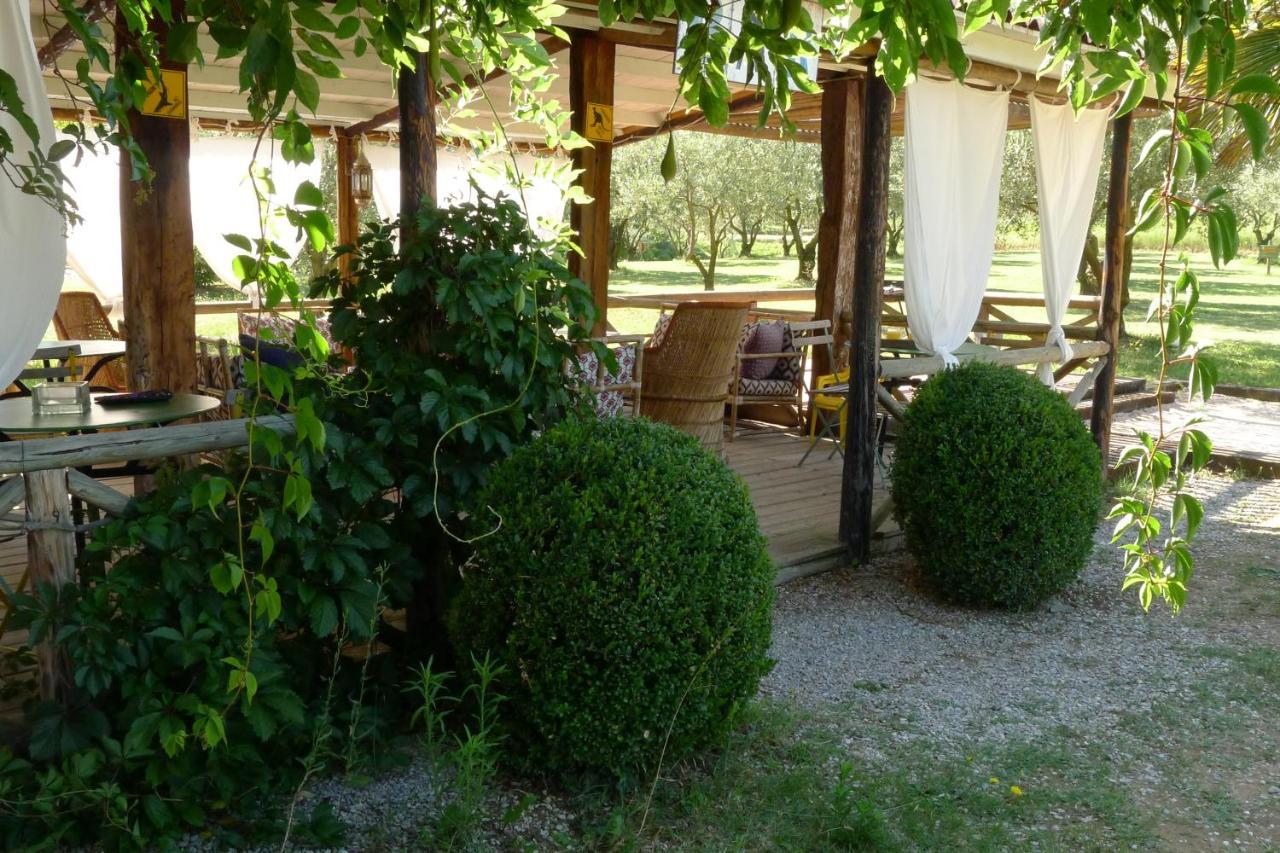 Les Piegonnaises - 2 Roulottes Villa Exterior photo